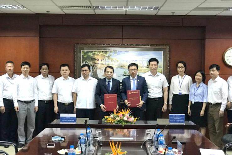 EPTC signed Power Purchasing Agreements with PECC2 and SSC